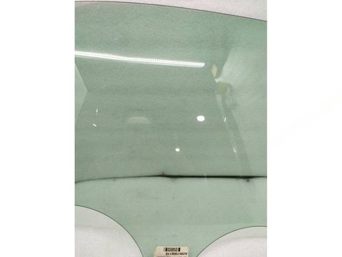 Стекло двери задней правой Mercedes C W205, 2016 г., OEM A2057350110, арт. 19657, фото 5