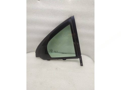 Стекло двери задней правой Mercedes C W205, 2016 г., OEM A2057300155, арт. 21710