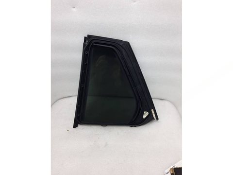 Стекло двери задней правой Mercedes C W205, 2016 г., OEM A2057300855, арт. 22162, фото 2