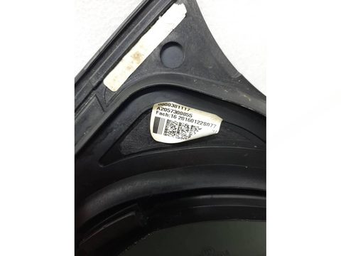 Стекло двери задней правой Mercedes C W205, 2016 г., OEM A2057300855, арт. 22162, фото 3