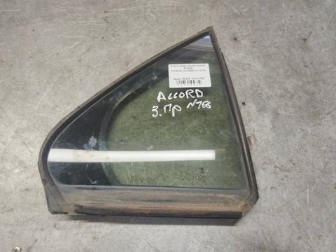 Стекло двери задней правой Honda Accord, 2002 г., арт. 85938