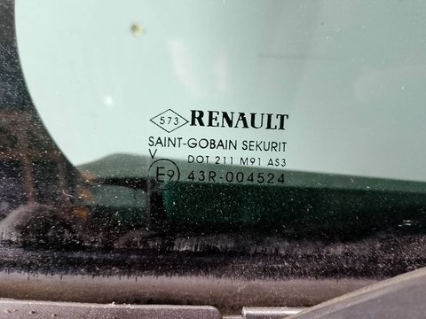 Стекло двери задней правой Renault Megane, 2009 г., арт. 92818608