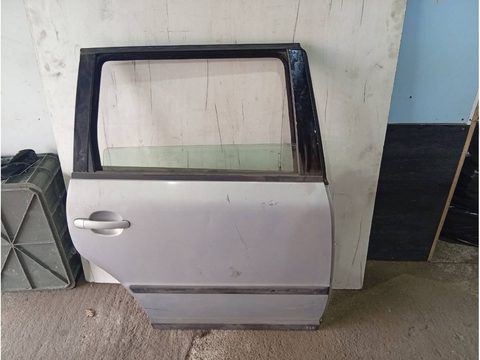 Стекло двери задней правой Volkswagen Passat B5, 2000 г., арт. 93541127