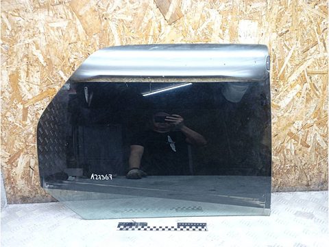 Стекло двери задней правой Renault Scenic, 2003 г., арт. A27367