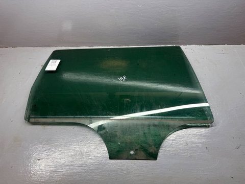 Стекло двери задней правой Volkswagen Passat B5, 2003 г., арт. B105670066