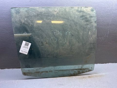 Стекло двери задней правой Volkswagen Golf, 1993 г., OEM 1H9845206A, арт. B111250062
