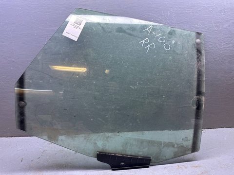 Стекло двери задней правой Audi 100 C4, 1993 г., OEM 4A5845026, арт. B112015103