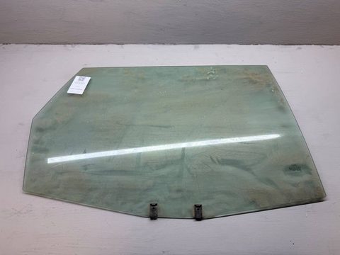 Стекло двери задней правой Audi A6 C5 (S6,RS6), 2000 г., OEM 4B9845206B, арт. B113539759