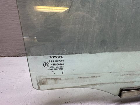 Стекло двери задней правой Toyota Corolla E120, 2005 г., OEM 6810302130, арт. B113540590, фото 2