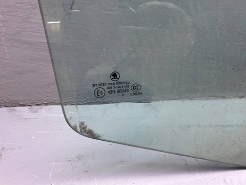 Стекло двери задней правой Skoda Octavia A4, 1999 г., OEM 1U9845206A, арт. B113540851, фото 2