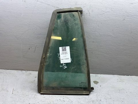 Стекло двери задней правой Renault Laguna, 2000 г., OEM 8200445508, арт. B113598929