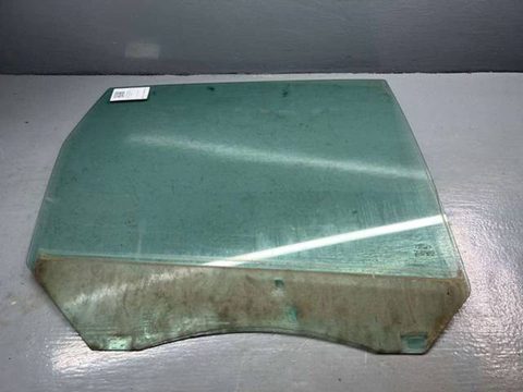 Стекло двери задней правой Ford C-Max, 2004 г., арт. B82989130
