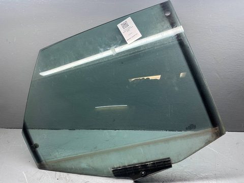 Стекло двери задней правой Audi 80 B3, 1989 г., OEM 893845026, арт. B92487741