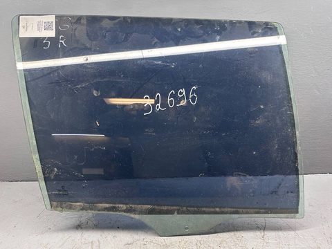 Стекло двери задней правой Peugeot 406, 2000 г., арт. B93470704
