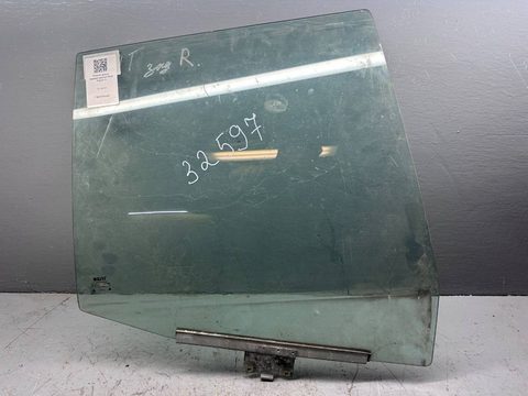 Стекло двери задней правой Seat Toledo, 1997 г., OEM 1L0839571, арт. B93474442