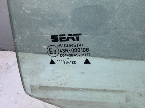 Стекло двери задней правой Seat Toledo, 1997 г., OEM 1L0839571, арт. B93474442, фото 2