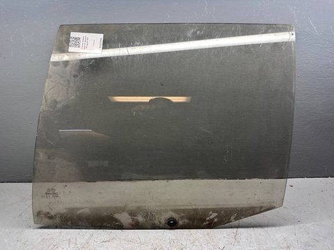 Стекло двери задней правой Peugeot 405, 1991 г., арт. B93633944