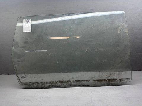 Стекло двери задней правой Volkswagen Passat B3, 1990 г., OEM 333845206, арт. B93734961