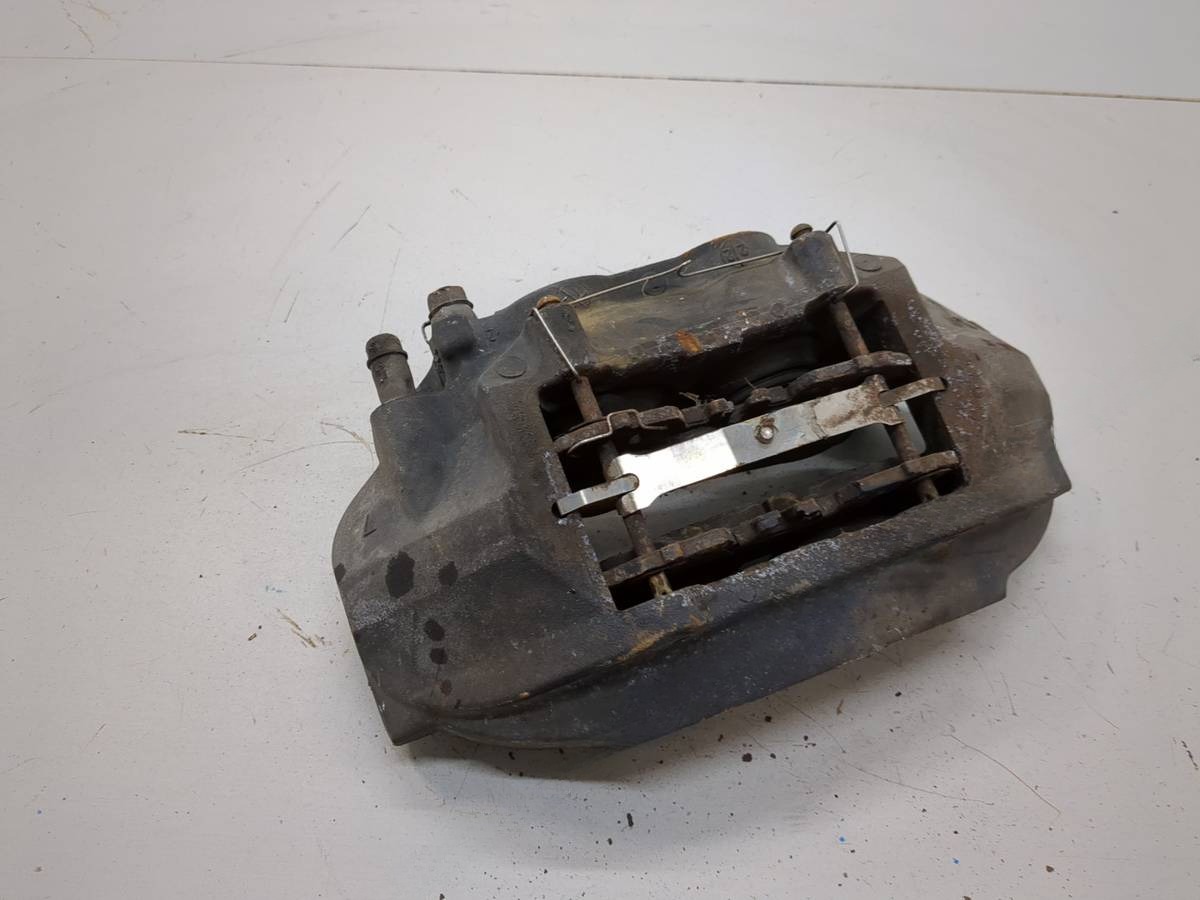 Суппорт передний левый Lexus LS, 2007 г., OEM 4773050200, арт. 21047960
