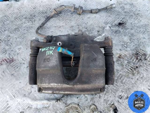 Суппорт передний правый Mercedes B W247, 2020 г., арт. 00115755