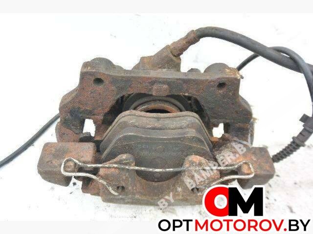 Суппорт передний правый Mercedes C W203, 2000 г., арт. 01080