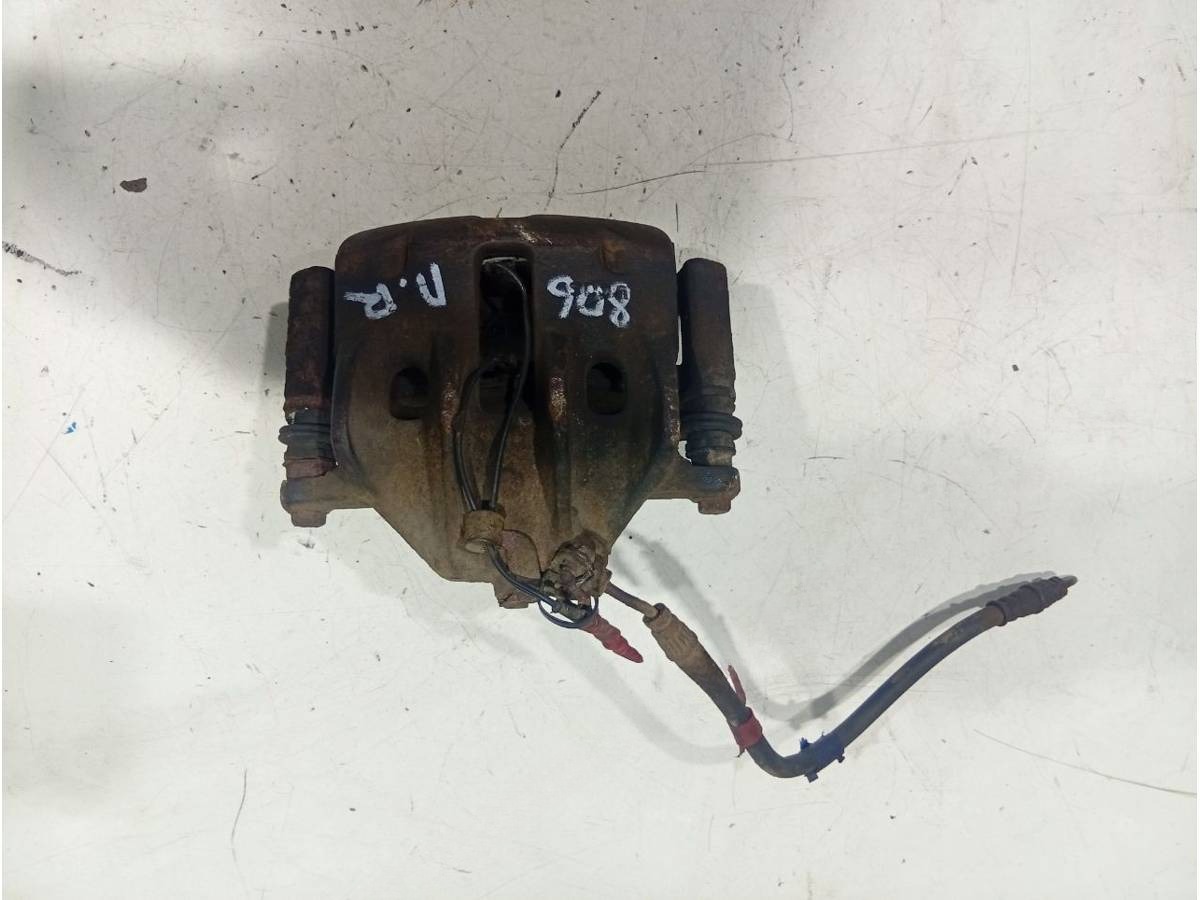 Суппорт передний правый Peugeot 806, 2000 г., арт. 105349042