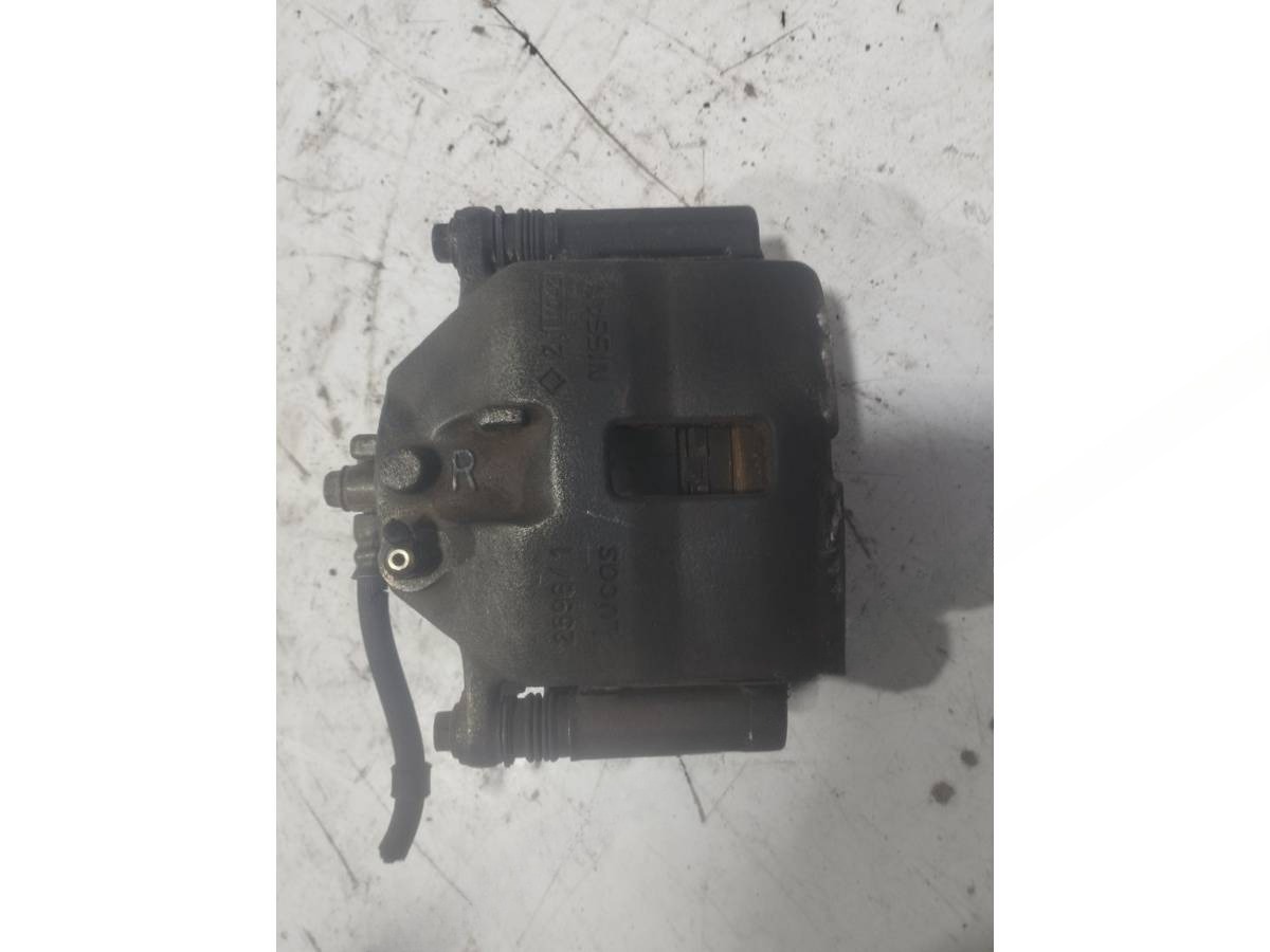 Суппорт передний правый Nissan Primera X5, 2004 г., арт. 13702