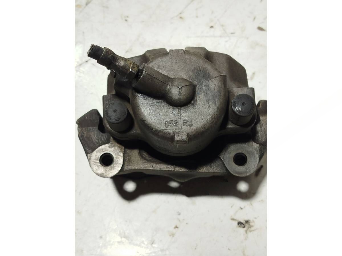Суппорт передний правый BMW E39 E46, 2000 г., арт. 13815