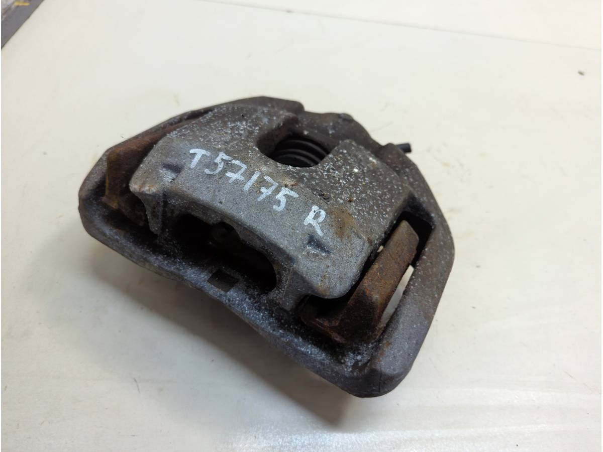 Суппорт передний правый BMW E65/E66, 2001 г., OEM 34116753660, арт. 20920309