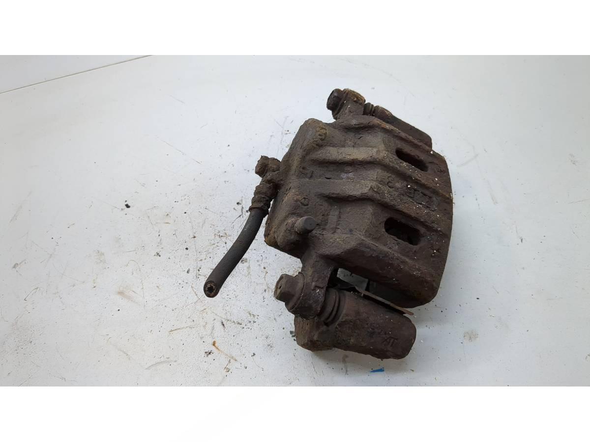 Суппорт передний правый Citroen C-Crosser, 2007 г., арт. 21334012