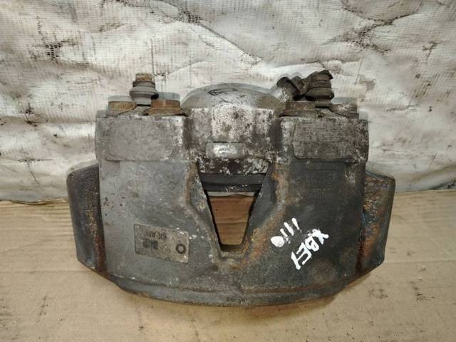 Суппорт передний правый Audi A4, 2010 г., OEM 8K0106AH, арт. 2181.XBE1