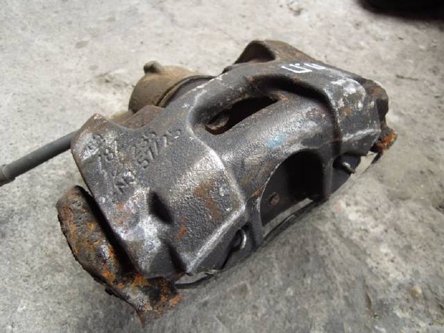 Суппорт передний правый Opel Signum, 2006 г., арт. 32345