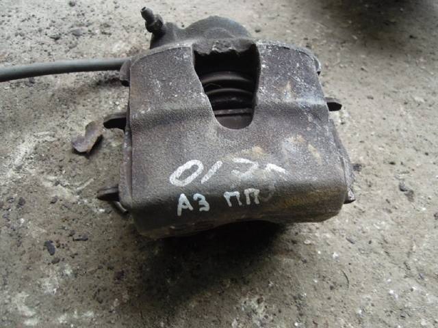 Суппорт передний правый Audi A3 8P, 2007 г., арт. 48826