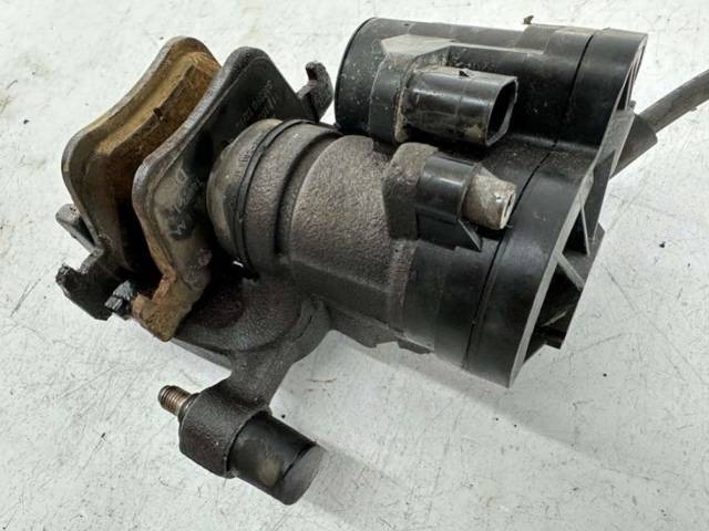 Суппорт задний левый Volkswagen Golf, 2015 г., OEM 5Q0615405BC, арт. B9658_6, фото 3