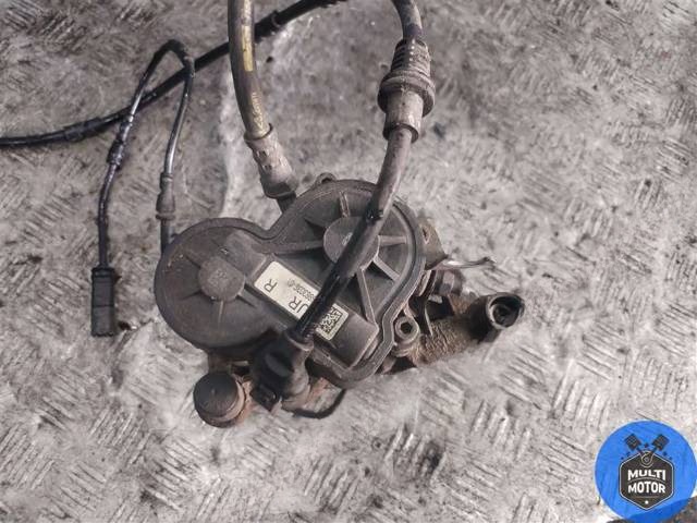 Суппорт задний правый BMW F45/F46, 2016 г., OEM 6883036, арт. 00101252, фото 3