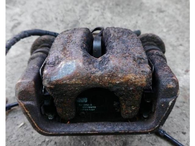 Суппорт задний правый BMW E90/E91/E92/E93, 2007 г., OEM 34216776378, арт. 015S412088