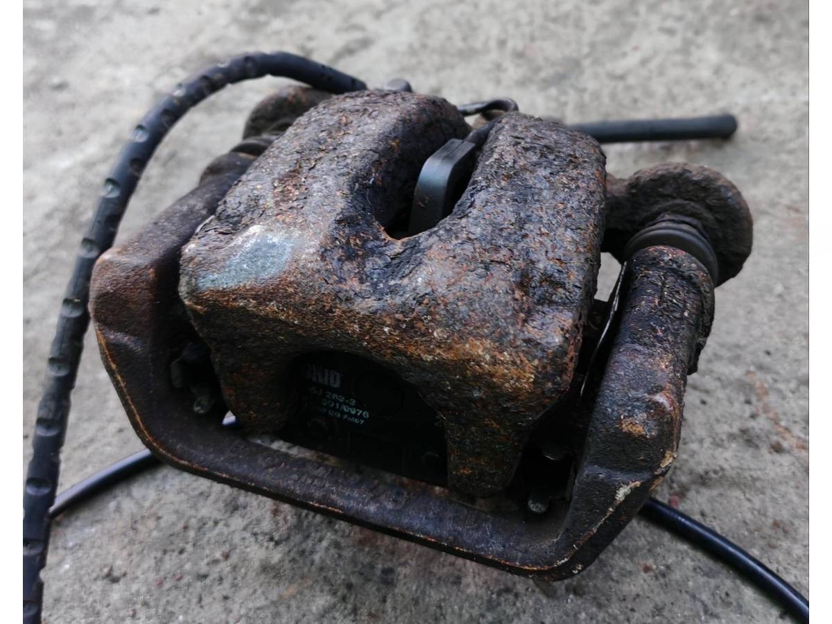 Суппорт задний правый BMW E90/E91/E92/E93, 2007 г., OEM 34216776378, арт. 015S412088, фото 2