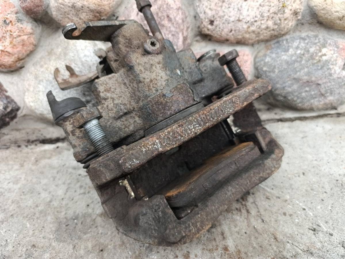 Суппорт задний правый Iveco Daily, 2018 г., OEM 504120970, арт. 015S815231, фото 7