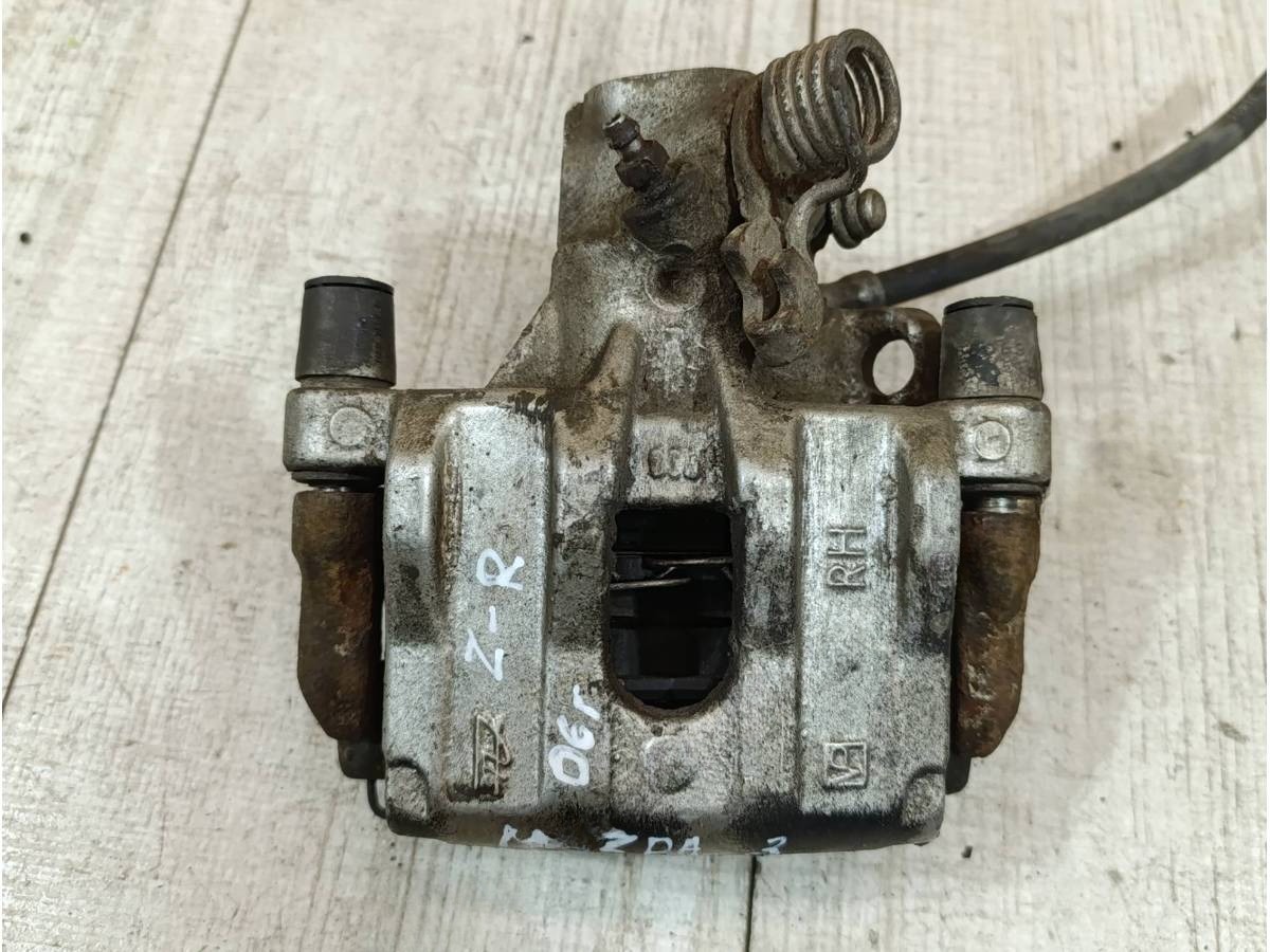 Новое Mazda 3, 2005 г., арт. 105668020