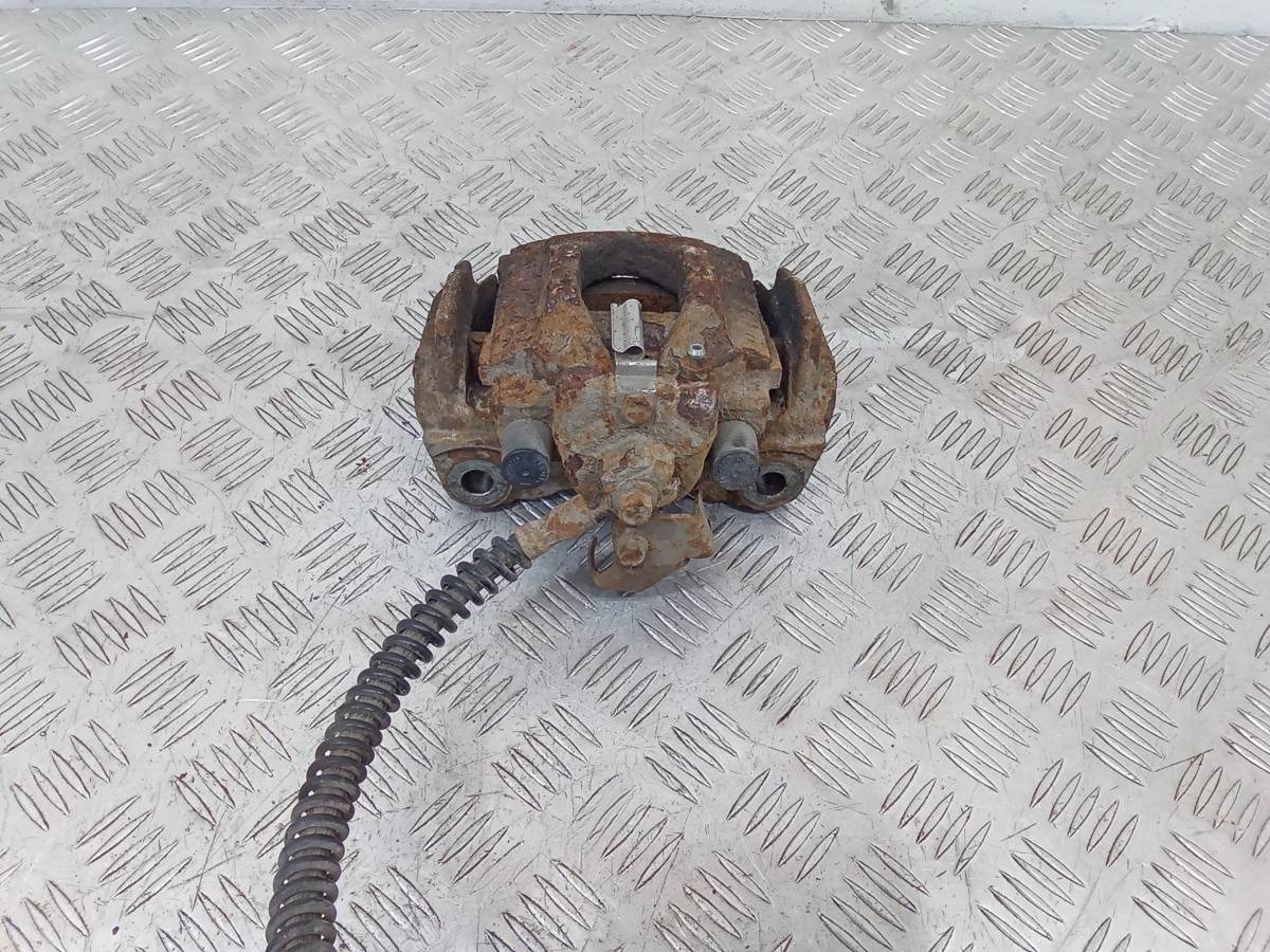 Новое Volkswagen Touareg, 2004 г., арт. 98081, фото 2