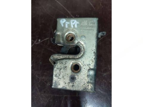 Замок двери передней правой Audi 80 B3, 1988 г., OEM 893837016A, арт. 003483