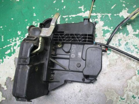 Замок двери передней правой Mercedes C W203, 2003 г., OEM 2037200435, арт. 0102055, фото 2