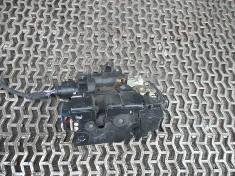 Замок двери передней правой Volkswagen Golf, 2000 г., арт. 0116844