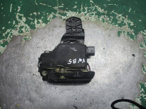 Замок двери передней правой Volkswagen Passat, 1999 г., арт. 0123921