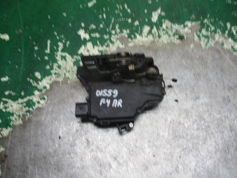 Замок двери передней правой Volkswagen Golf, 2001 г., арт. 0131009