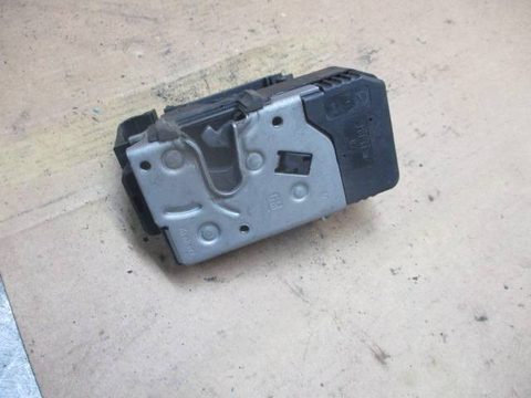 Замок двери передней правой Opel Meriva, 2006 г., OEM 13154792, арт. 0141727
