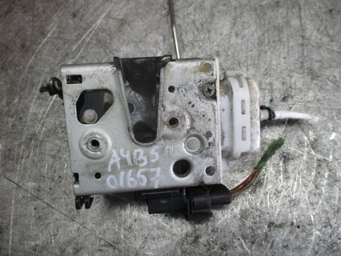 Замок двери передней правой Audi A4, 1996 г., арт. 0153246