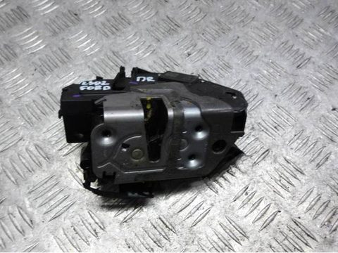 Замок двери передней правой Ford Fiesta, 2014 г., OEM 8a6aa21812bc, арт. 0224193