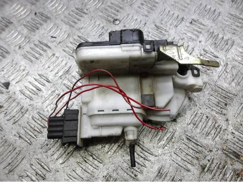 Замок двери передней правой Volkswagen Polo, 1998 г., арт. 0229374