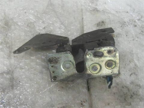 Замок двери передней правой Renault Premium, 2004 г., OEM 5001858127, арт. 15704